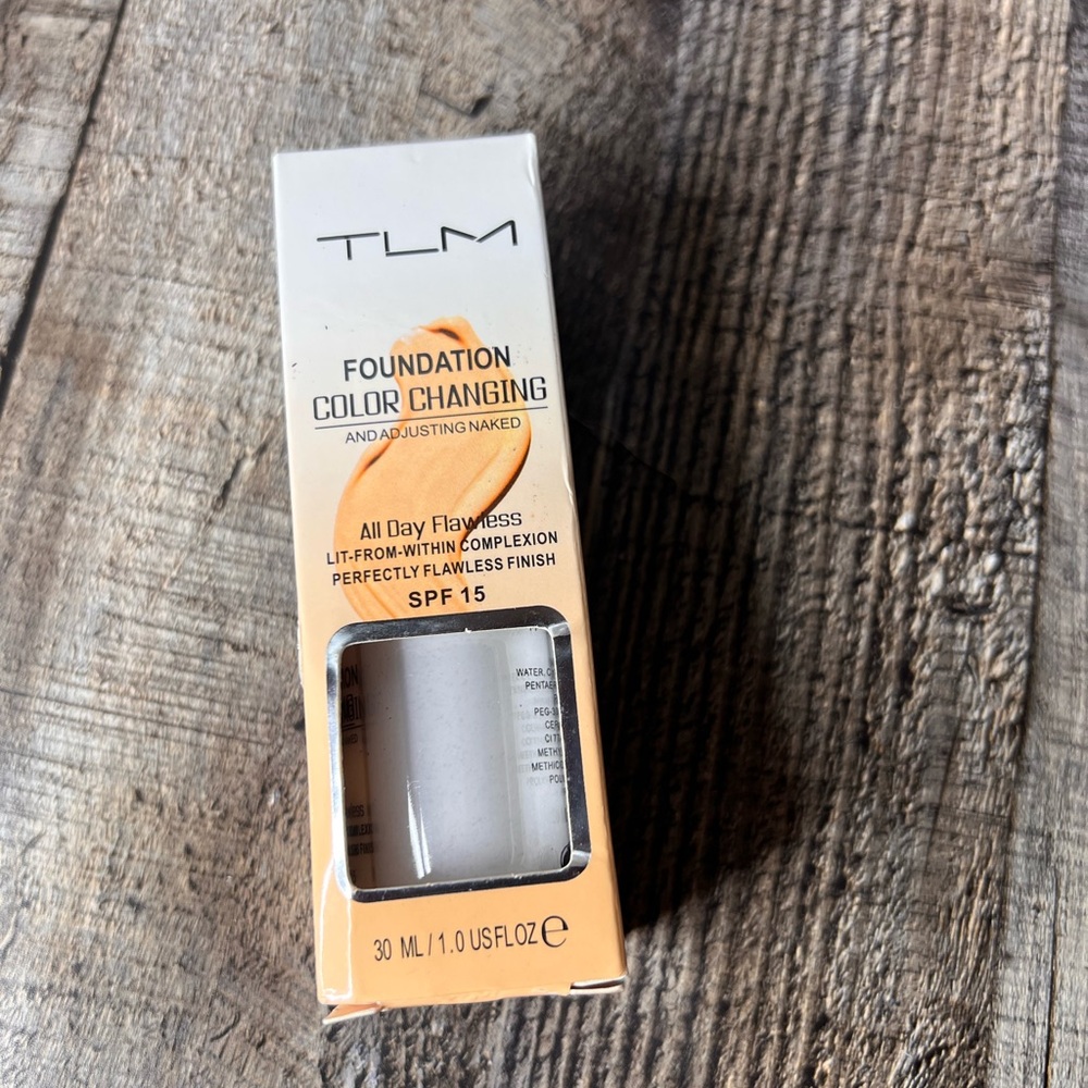 Color Changing Foundation - Cream - Picture 8 of 11